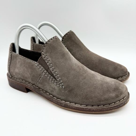 Clarks Cabaret City Slip On Suede Loafer In Taupe Size 7 Office Coastal Grandma - Picture 1 of 10